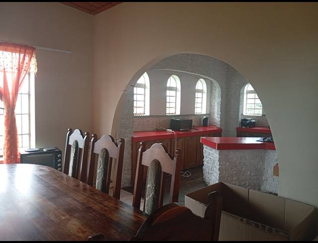 3 BEDROOM HOUSE FOR SALE IN MOUNTAIN VIEW